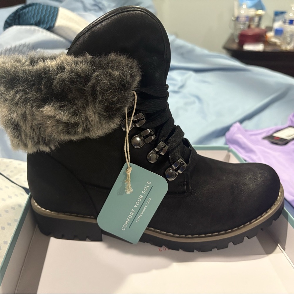Cliffs by WHITE MOUNTAIN Black Faux Fur Winter Boots